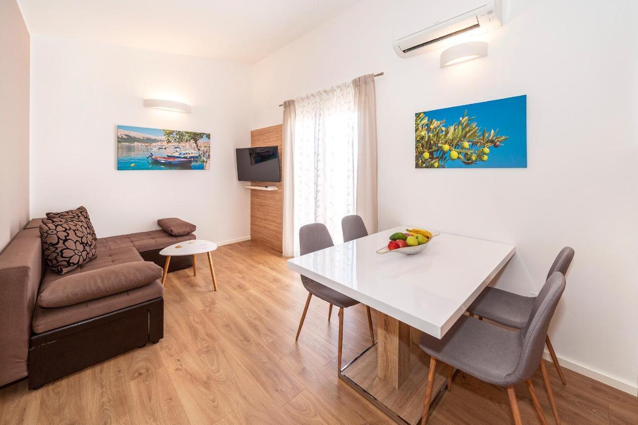 Apartments Kricin II バスカ エクステリア 写真